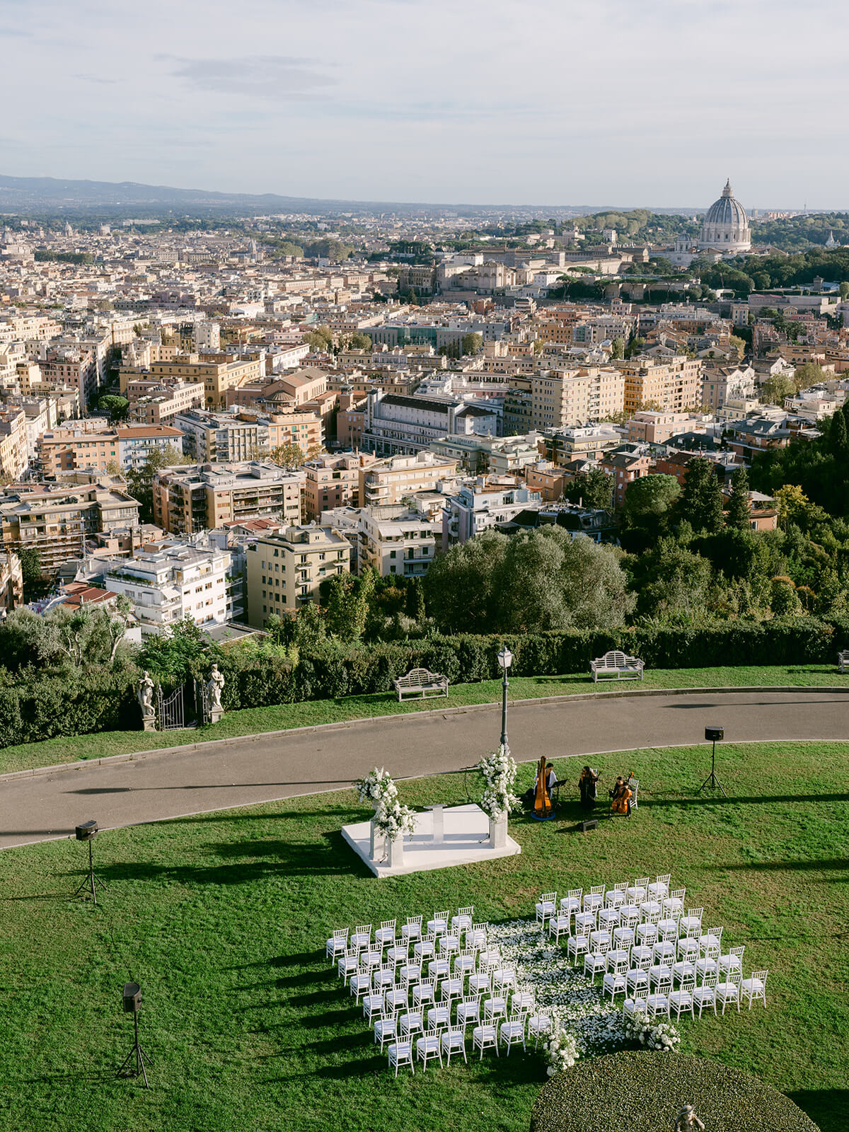 Ceremony in Villa Miani's gardens 