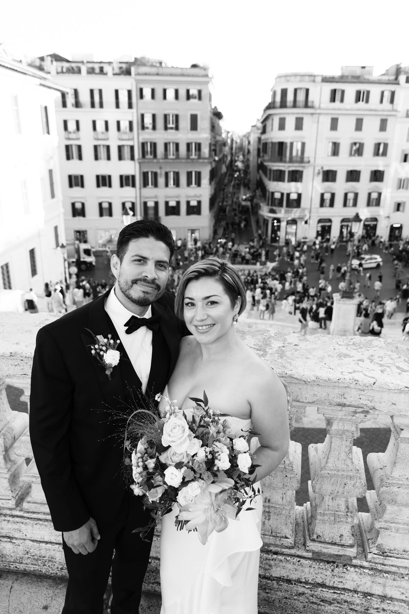 wedding couple portrait on the Spanish steps