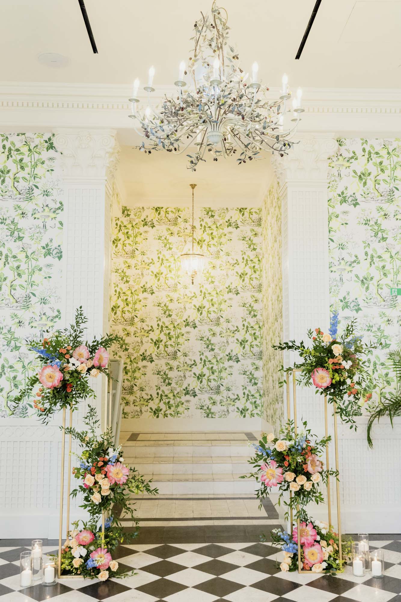 vow renewal ceremony flowers decor at hotel de la ville